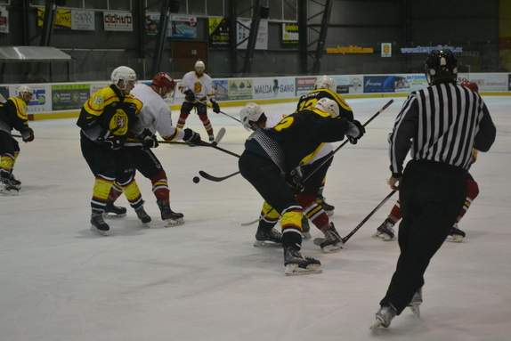 MUŽI x POL 30.11.2025 21