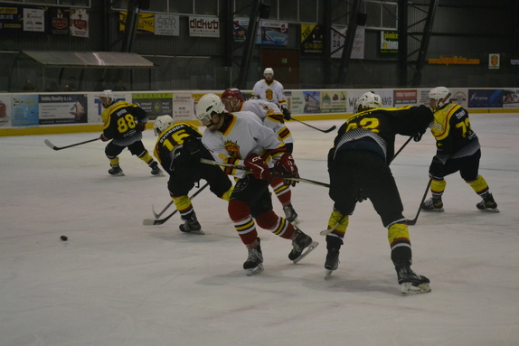 MUŽI x POL 30.11.2025 1