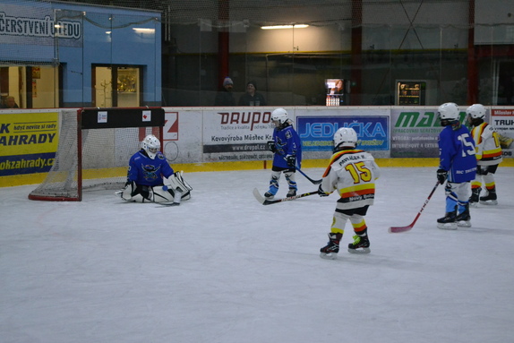 2. třída x TRU 14.12.2025 6