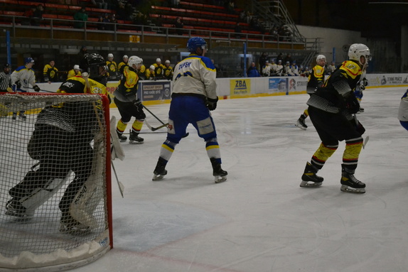 MUŽI x NME 17.12.2025 11