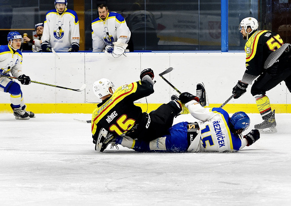 NME x NBY 14.03.2025 MUŽI 35